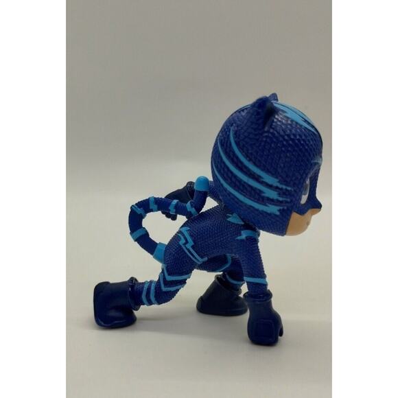PJ Masks Mystery Mountain Catboy Figure Blue - 2.5" Crouching - Picture 3 of 4
